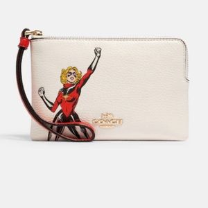NWOT COACH MARVEL Corner Zip Wristlet Carol Danvers